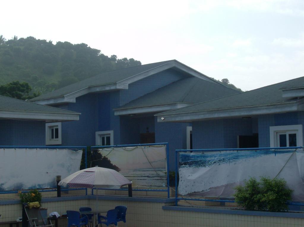 De Holiday Beach Hotel Kokrobite Exterior foto