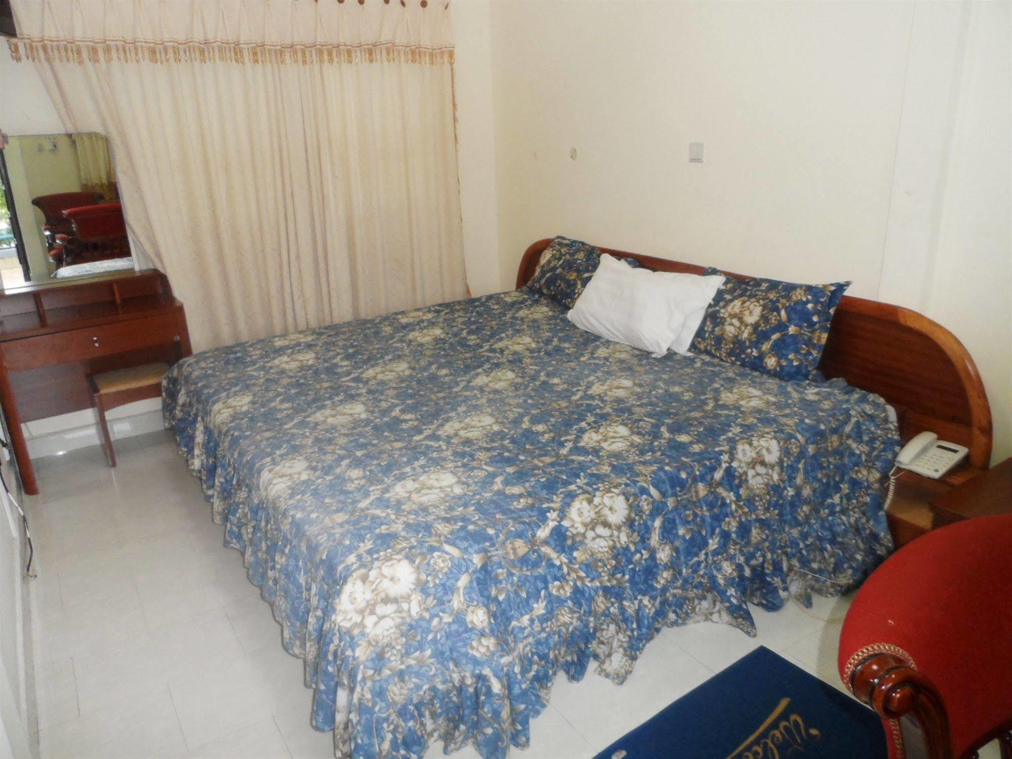De Holiday Beach Hotel Kokrobite Exterior foto