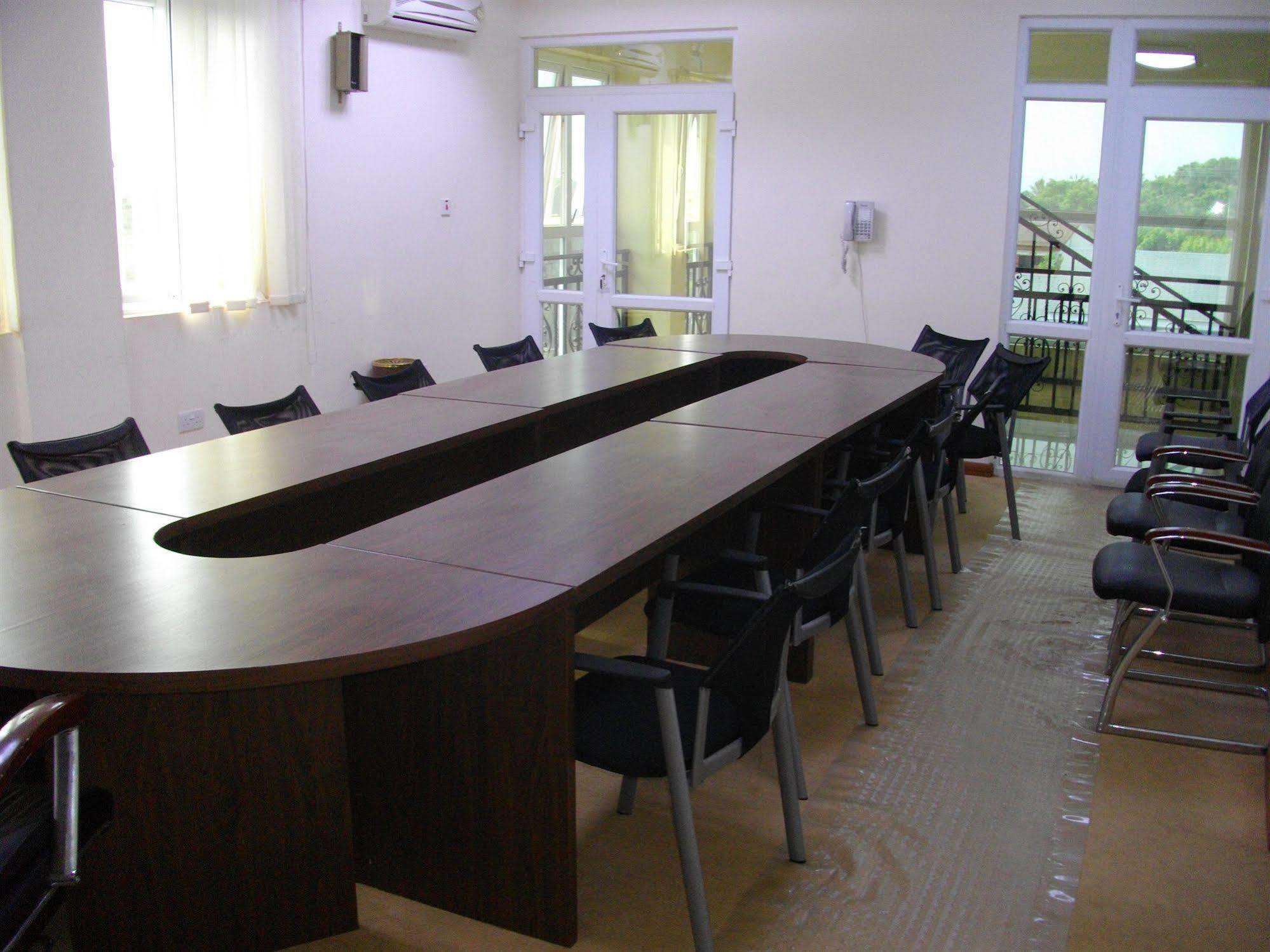 De Holiday Beach Hotel Kokrobite Exterior foto